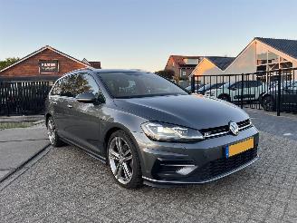 Vaurioauto  passenger cars Volkswagen Golf 1.6 TDI Highline Business R 2019/2