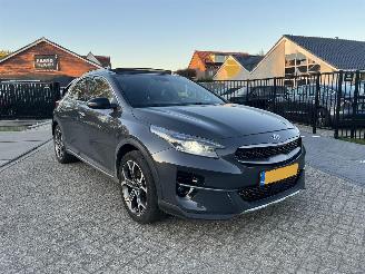 Schadeauto Kia Xceed 1.4 T-GDi GT LINE 2019/9