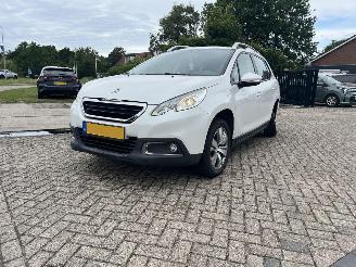 Schadeauto Peugeot 2008 1.2 PureTech Blue Lion 2016/2