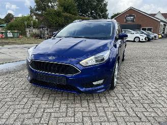 Unfallwagen Ford Focus 2.0 TDCI Titanium Automaat 1st owner 2016/3