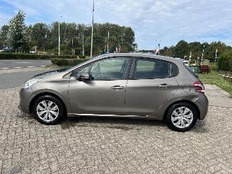 Peugeot 208 1.2 VTi Blue Lease Executive  165.378 KM !! picture 7