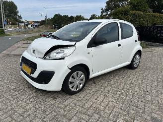 Peugeot 107 1.0 Access Accent | 88.469 km!! picture 2