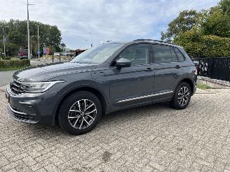 Volkswagen Tiguan 1.4 TSI eHybrid R-Line Business | 69.649 km!! picture 3