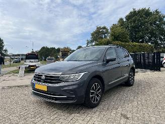 Volkswagen Tiguan 1.4 TSI eHybrid R-Line Business | 69.649 km!! picture 2