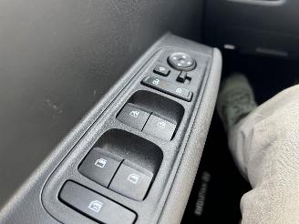 Hyundai Inster Evolve Sky Plus 49 kWh | 2.403 km!! picture 23
