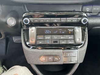 Hyundai Inster Evolve Sky Plus 49 kWh | 2.403 km!! picture 17