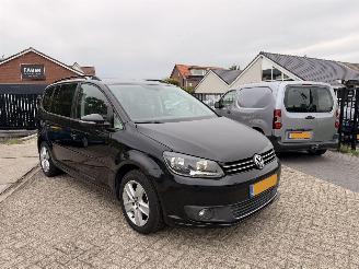 Volkswagen Touran 1.2 TSI 7P picture 2