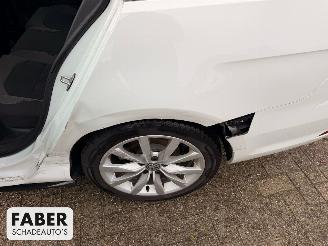 Volkswagen Golf 1.4 TSI Highline Business R picture 26
