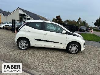 Toyota Aygo 1.0 VVT-i x-play | 14.325 km!! picture 6