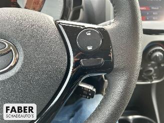 Toyota Aygo 1.0 VVT-i x-play | 14.325 km!! picture 19