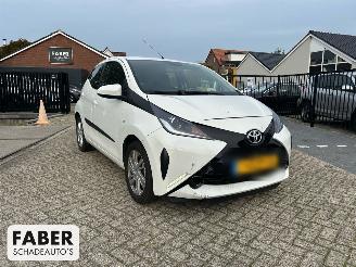 Toyota Aygo 1.0 VVT-i x-play | 14.325 km!! picture 3