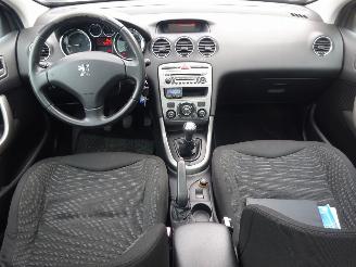 Peugeot 308 SW 1.6 VTi XS Panorama, Climate & Cruise control, Trekhaak picture 14