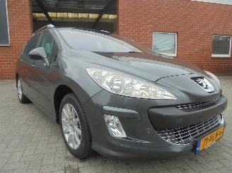 Peugeot 308 SW 1.6 VTi XS Panorama, Climate & Cruise control, Trekhaak picture 2