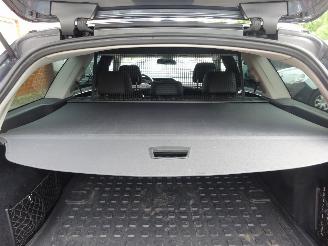 Mercedes E-klasse E 200 T CGI Avantgarde 135kw, Navi, Leer, Climate & Cruise control picture 11