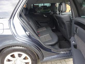 Mercedes E-klasse E 200 T CGI Avantgarde 135kw, Navi, Leer, Climate & Cruise control picture 8