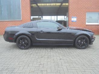 Ford Mustang 4.0 V6 Handgeschakeld, Airco, Cruise control picture 8
