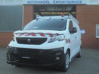 krockskadad bil bedrijf Peugeot Expert Premium L2, 220V Powercube, Airco, Navi, DAB+, Cruise 2022/2