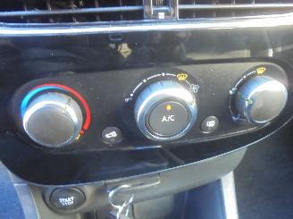 Renault Clio Grand Tour Limited 66kw, Airco, Cruise, Navi picture 12