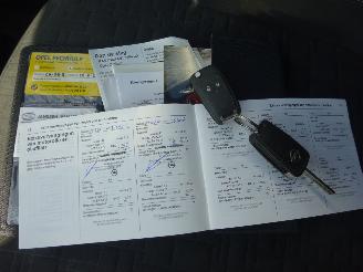 Opel Corsa-E 1.0 Turbo Online Edition, Navi, Climate & Cruise, WiFi, Camera, Leer picture 19