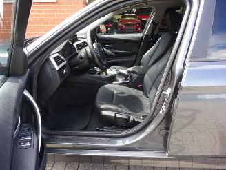 BMW 3-serie 318d Advantage Luxury 136pk, Navi, Leer, Climate & Cruise control, pdc picture 7