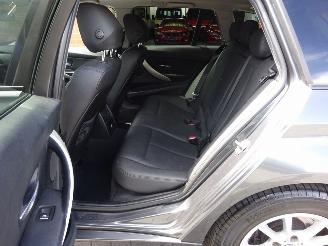 BMW 3-serie 318d Advantage Luxury 136pk, Navi, Leer, Climate & Cruise control, pdc picture 8