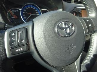 Toyota Yaris 1.5 Hybrid Aspiration, Cruisecontrol, Airco, Automaat picture 11