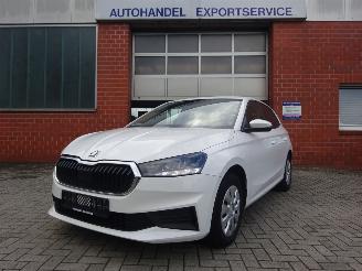 skadebil auto Skoda Fabia 1.0 TSI Ambition, Cruisecontrol, Airco, Parkeersensoren 2024/3