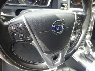 Volvo V-60 2.4 D6 Twin Engine R-Design, Climatecontrol, Parkeersensoren picture 9