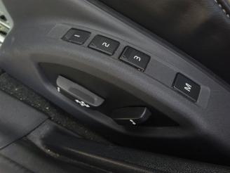 Volvo V-60 2.4 D6 Twin Engine R-Design, Climatecontrol, Parkeersensoren picture 14