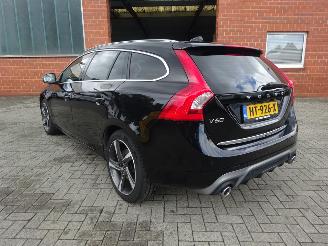 Volvo V-60 2.4 D6 Twin Engine R-Design, Climatecontrol, Parkeersensoren picture 3