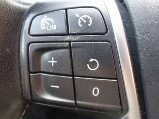 Volvo V-40 T3 Polar+ Sport R-Design 152pk Autom, Navi, Airco, Panorama, Cruise picture 20