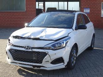 Hyundai I-20 120pk, Panorama, Navi, DAB+, Lane asist, Stuur en stoelverw. picture 2