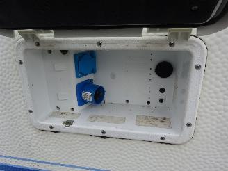 Polar  590 wintercaravan, Zonnepanelen, Ringverw. op warm water, Douche, Mover picture 35