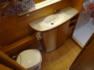 Polar  590 wintercaravan, Zonnepanelen, Ringverw. op warm water, Douche, Mover picture 21
