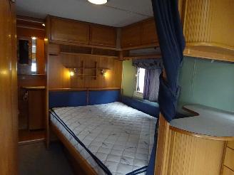 Polar  590 wintercaravan, Zonnepanelen, Ringverw. op warm water, Douche, Mover picture 18