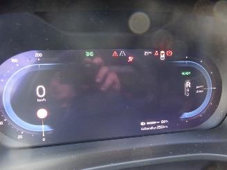 Volvo XC40 Recharge P8 AWD R-Design 150kw picture 21