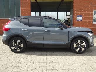 Volvo XC40 Recharge P8 AWD R-Design 150kw picture 11