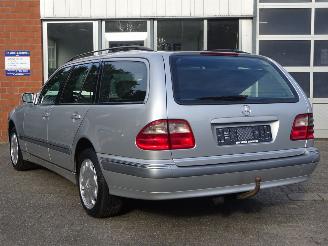 Mercedes E-klasse Combi 270 CDI Avantgarde, Airco, Schuifdak, Stoelverw., Cruise control picture 4