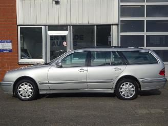 Mercedes E-klasse Combi 270 CDI Avantgarde, Airco, Schuifdak, Stoelverw., Cruise control picture 6