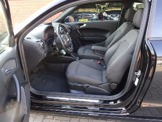 Audi A1 1.6 TDI Ambition Pro Line Business DSG, Panorama, Navi, Airco picture 18