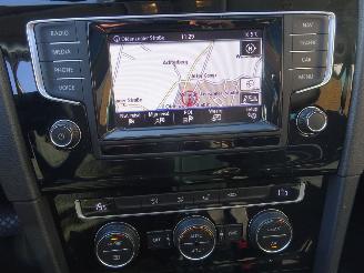 Volkswagen Golf 1.2 TSI Highline \"CUP\", DSG Autom., Panorama, Navi, Airco picture 18