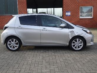 Toyota Yaris 1.5 Full Hybrid Dynamic, Panorama, Climate & Cruise, Navi, PDC picture 6