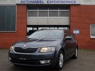 Schadeauto Skoda Octavia 1.6 TDI 105pk Greentech Ambition, Climare & Cruise, Navi 2015/5