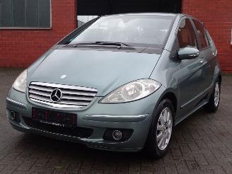 Mercedes A-klasse A 170 Elegance, Airco, Stoelverw., El pakket, Trekhaak picture 2