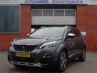 Voiture accidenté Peugeot 5008 GT 132kw Autom., 7 pers., Panorama, Vol leer, Massage, DiGi, 2017/5