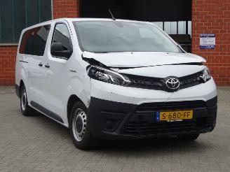Auto incidentate Toyota ProAce Long Extra Range Cool 75 kWh 100kw Electric, 9 persoons, Airco, Navi, Cruise 2023/1