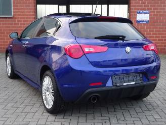 Alfa Romeo Giulietta Super 1.4i Turbo , Panorama, Navi, Climate & Cruise picture 4