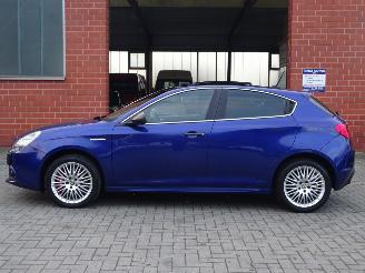 Alfa Romeo Giulietta Super 1.4i Turbo , Panorama, Navi, Climate & Cruise picture 14