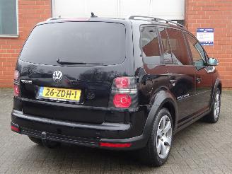 Volkswagen Touran 7 Persoons Cross Highline 125kw DSG, Leer, Navi, Cruise & Climate, schuifdak picture 4