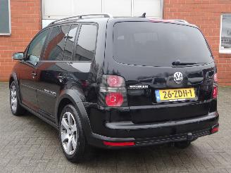 Volkswagen Touran 7 Persoons Cross Highline 125kw DSG, Leer, Navi, Cruise & Climate, schuifdak picture 5